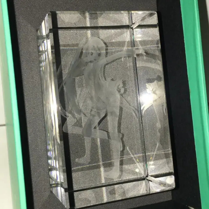 [BUNJANG] Hatsune Miku 3D Crystal Object Laser Engraved Figure / 급전) 하츠네 미쿠 3D 크리스탈 오브젝트 레이저 각인 조형물