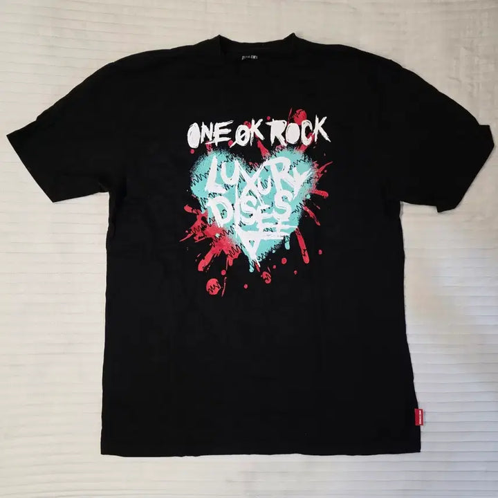 [BUNJANG] One Ok Rock Luxury Disease T-Shirt / 원 오크 록 one ok rock 왕오꾸 럭셔리 디지즈 티셔츠