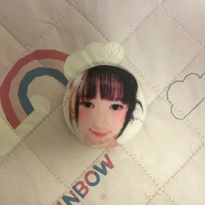 [BUNJANG] EXO Lay Chewy Pin Badge / 레이 말랑 핀뱃지
