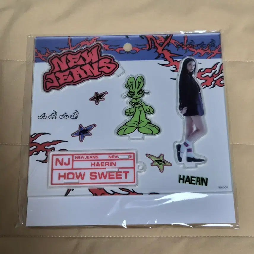 [BUNJANG] NewJeans Haerin Acrylic Stand Pop-up Sealed / 뉴진스 해린 아크릴 스탠드 팝업 미개봉