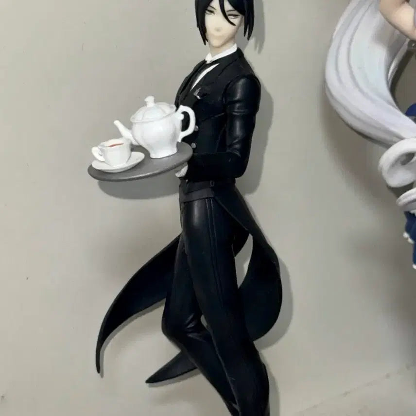 [BUNJANG] Black Butler Sebastian Figure / 흑집사 세바스찬 피규어