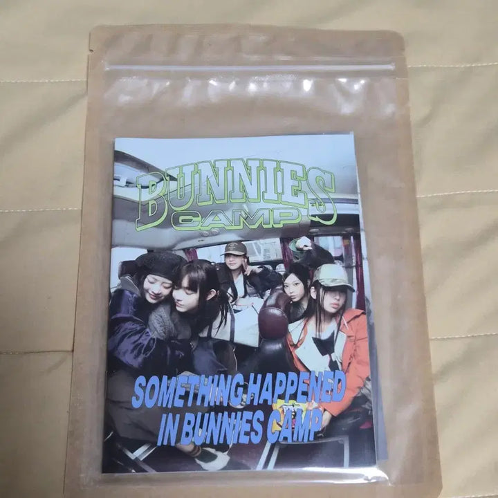 [BUNJANG] NewJeans Bunnies Camp Photobook Sealed / 뉴진스 버니즈캠프 포토북 미개봉