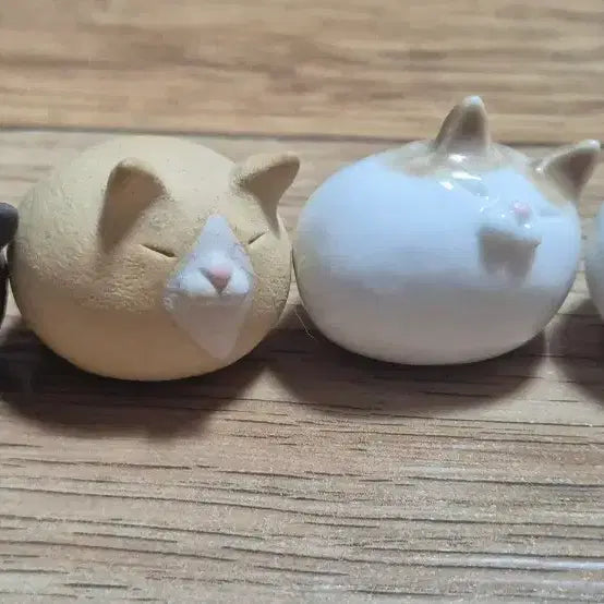 [BUNJANG] Stone Cat Ceramic Figurines Bundle Set / 고양이 돌멩이 도자기 피규어 일괄