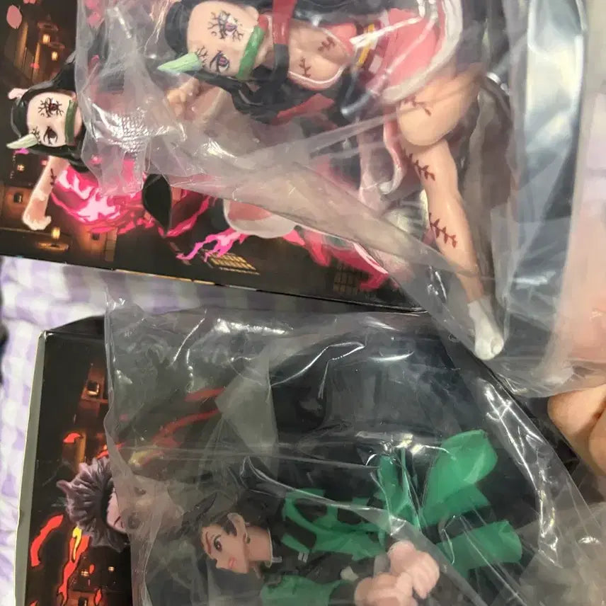 [BUNJANG] Demon Slayer Nezuko &amp; Tanjiro Figure Set (Sealed) / 귀멸의 칼날 피규어 네즈코 탄지로 세트