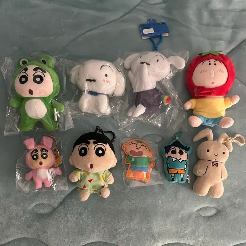 [BUNJANG] Crayon Shin-chan Plushies and Keychains Bundle Set / 짱구는 못말려 인형 및 키링 일괄