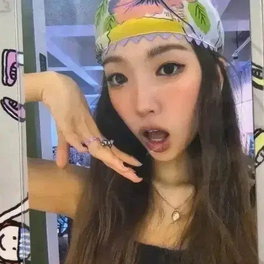 [BUNJANG] Tuide Weverse Lucky Draw Photocard Elena / 튜이드 tuide 위버스 럭드 포카 엘레나
