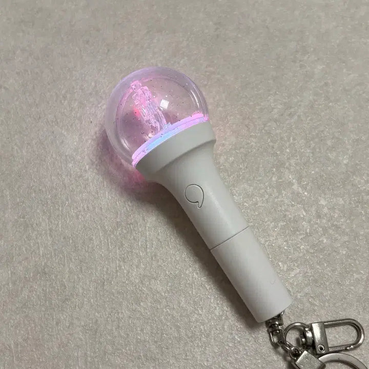 [BUNJANG] IVE Mini Lightstick Keychain / 아이해봉 키링 아이브 응원봉 미니 키링