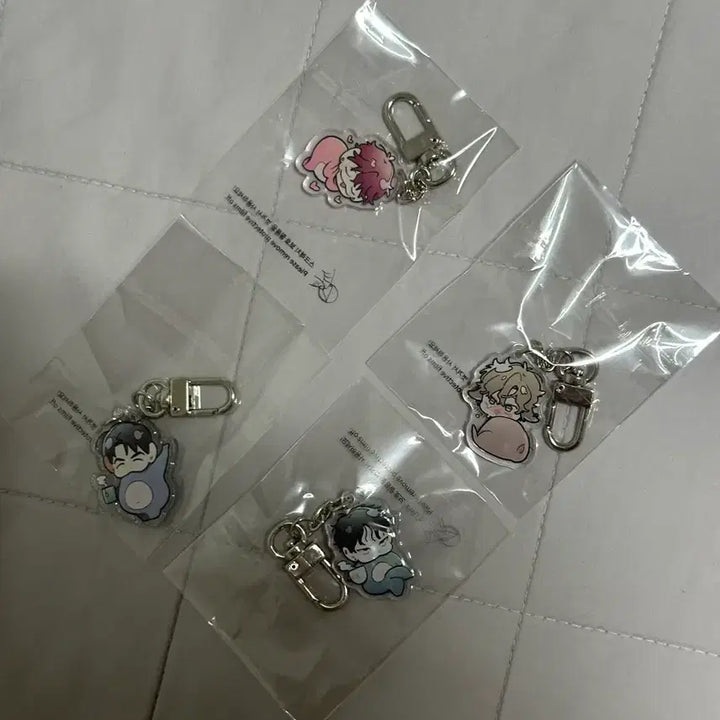 [BUNJANG] 1Room Assistant Acrylic Keyring (Bundle Set) - Sealed / 미개봉) 원룸조교님 아크릴 키링 (일괄!)