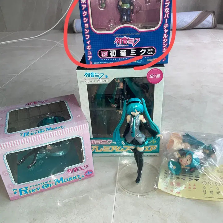 [BUNJANG] Nendoroid Miku 261 / 261 미쿠 넨도로이드