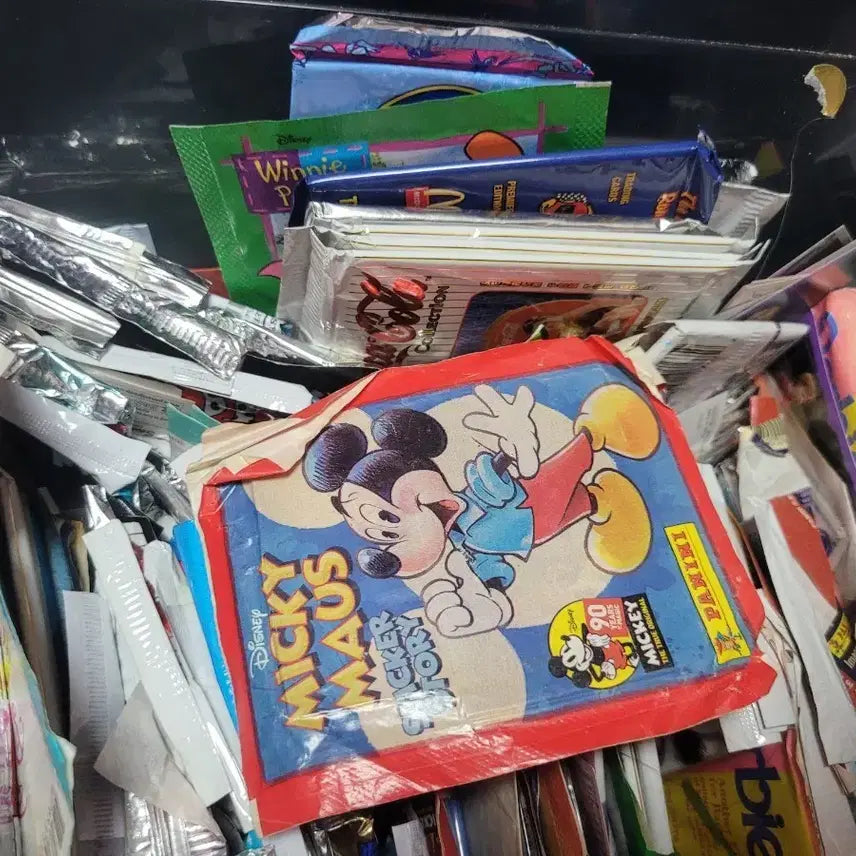[BUNJANG] Mickey Mouse 90th Anniversary Vintage Random Pack / 미키마우스  앨범 90주년 기념 빈티지 랜덤팩 개당가격