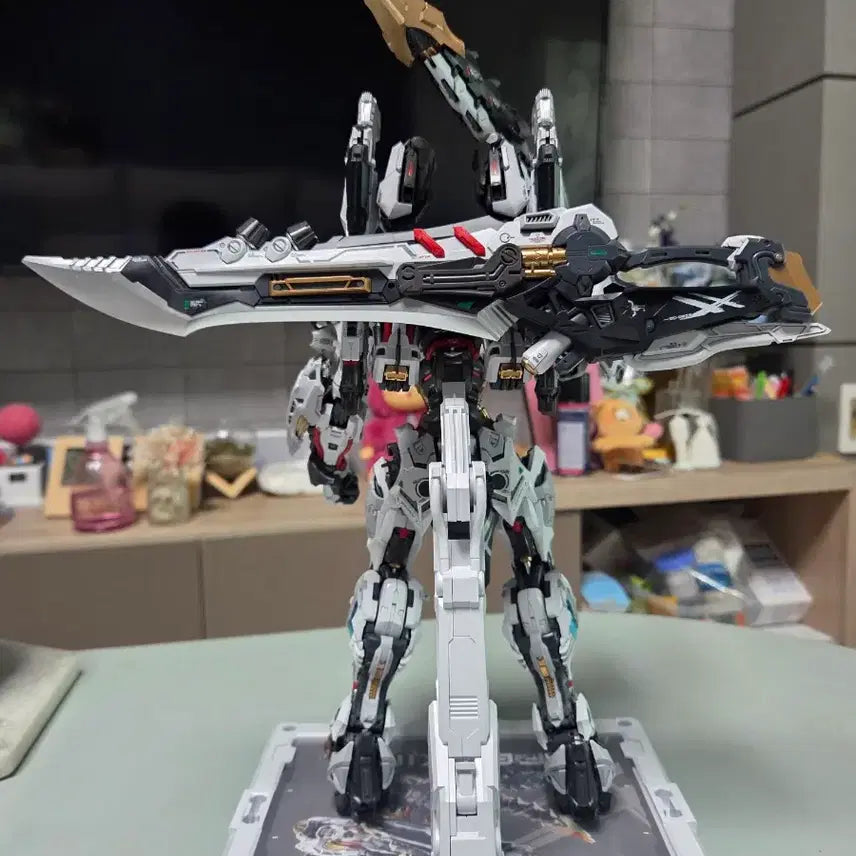[BUNJANG] Fenrir Model Kit (Panel Lined, Decaled, Full Box) / 무한신성 펜리르 완성품(먹선, 데칼,풀박)