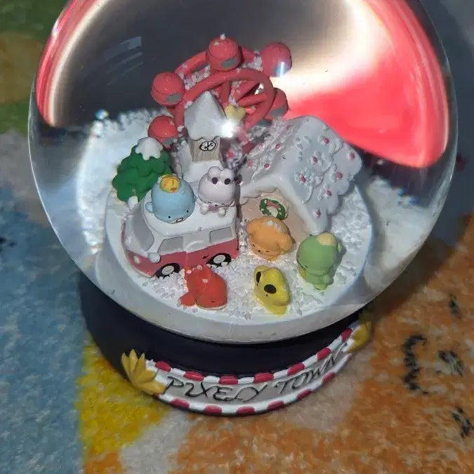 [BUNJANG] Pixelley Snow Globe / 픽셀리 스노우볼