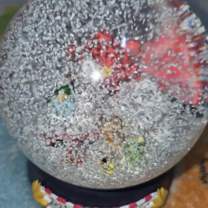 [BUNJANG] Pixelley Snow Globe / 픽셀리 스노우볼
