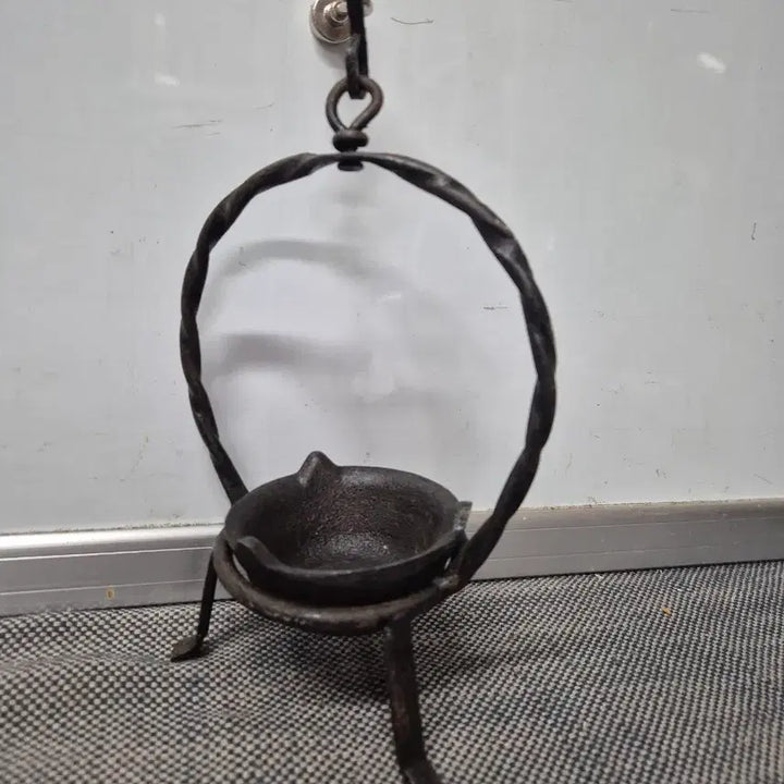 [BUNJANG] Antique Cast Iron Yudeung Lantern / 옛날무쇠유등(골동품)