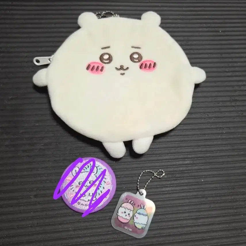 [BUNJANG] Chiikawa Flat Pouch + Hachiwara Gacha Keyring / 납작 치이카와 쿠지 파우치+하치와레 가챠 키링
