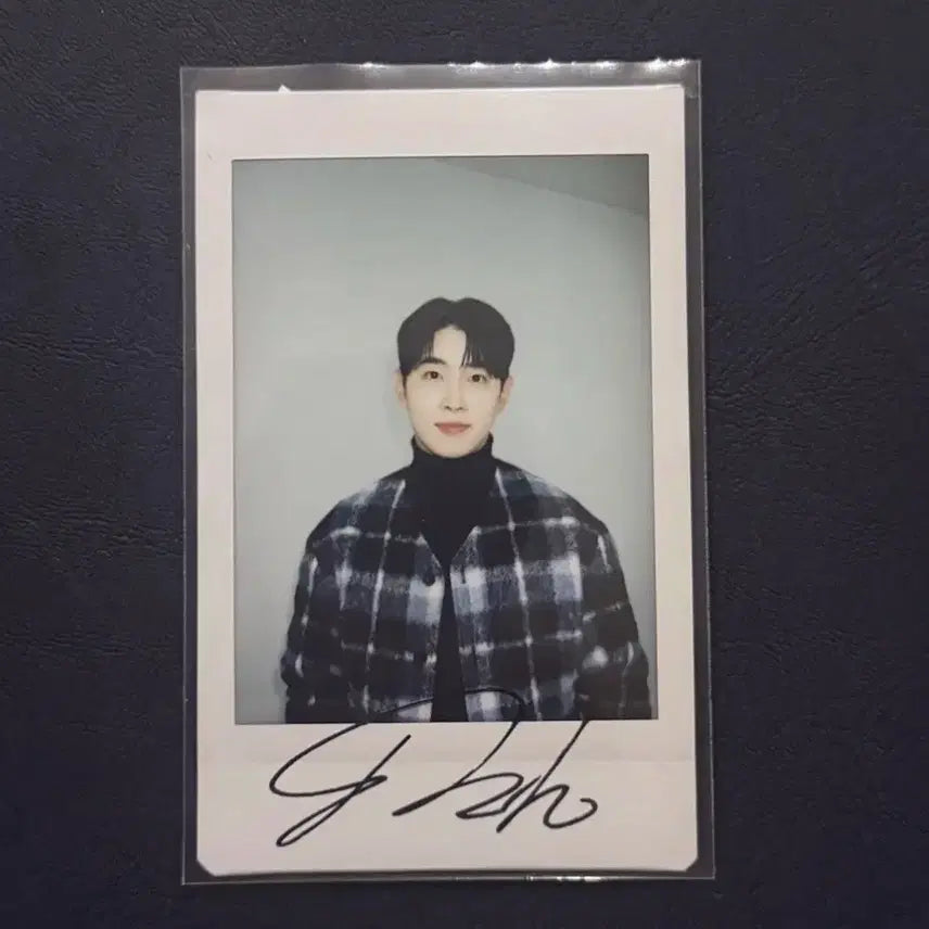 [BUNJANG] Park Hyun Ho Signed Polaroid Photo / 가수 박현호 친필사인 폴라로이드 26.01