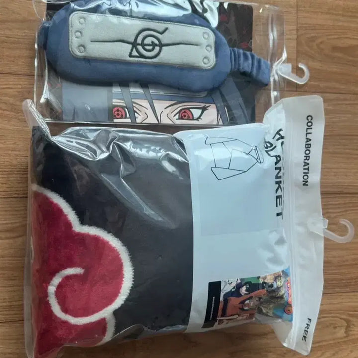 [BUNJANG] Spao Naruto Akatsuki Blanket &amp; Rogue Ninja Circlet Sleep Mask Bundle Set (Sealed) / [직거래네고,미개봉,일괄] 스파오 나루토 아카츠키 담요, 탈주닌자 서클렛 수면안대
