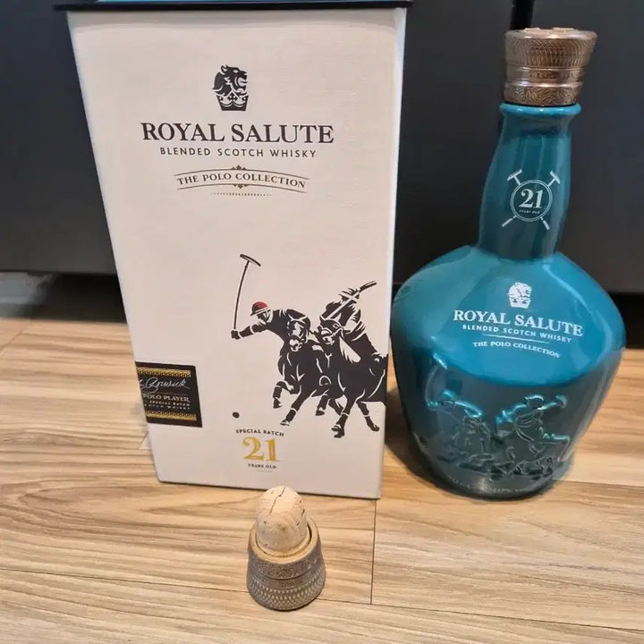 [BUNJANG] Royal Salute 21 Year Old Special Edition Empty Bottle / 로얄살루트  공병입니다