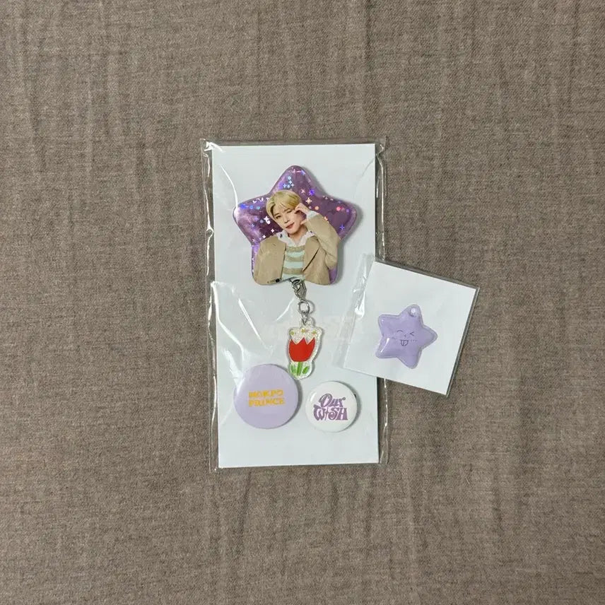 [BUNJANG] NCT WISH Sion Japan MD Pin Button Star Keyring / 엔시티위시 시온 일본 엠디 핀버튼 별키링 양도