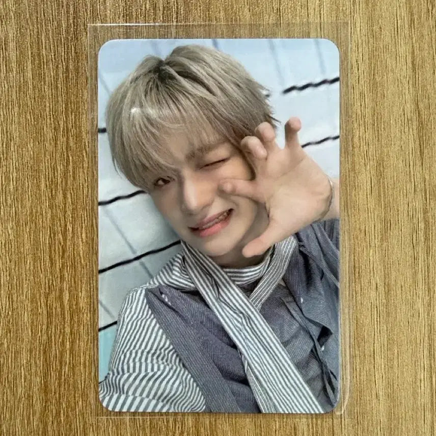 [BUNJANG] NO TRAGEDY Hello Live POB Jihoon Photocard / NO TRAGEDY 헬로라이브 특전 포토카드 지훈
