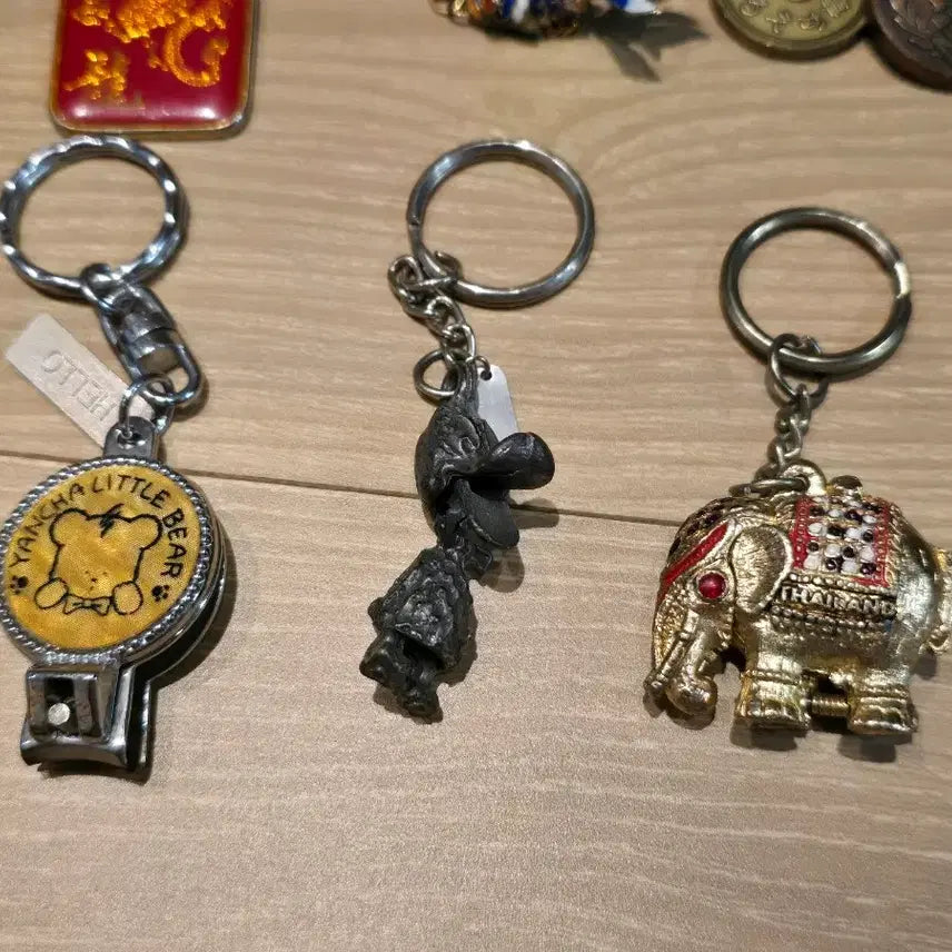 [BUNJANG] Assorted Keychain Bundle Set (11 pieces) / 다양한 열쇠고리 11개 일괄