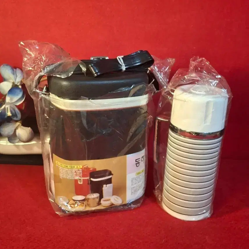 [BUNJANG] Vintage Insulated Rice Container and Water Bottle Set / 옛날 보온밥통과 보온물통