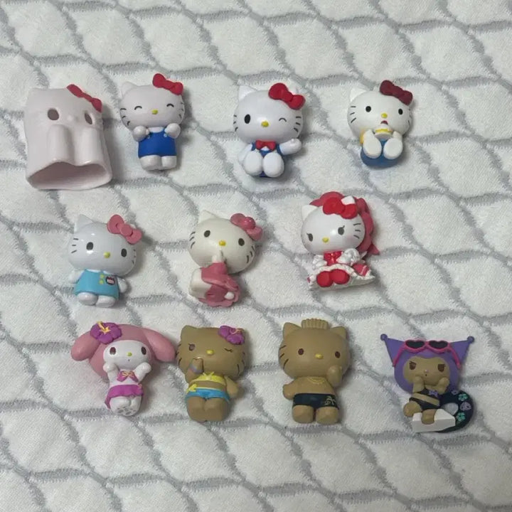 [BUNJANG] Sanrio Hello Kitty Figure Gacha Bundle Set / 헬로키티 피규어 가챠 일괄