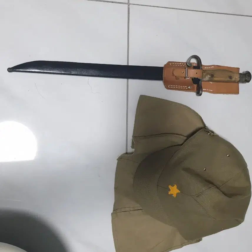 [BUNJANG] WWII German Bayonet and Cap / 2차대전 모자와 30년식 총검