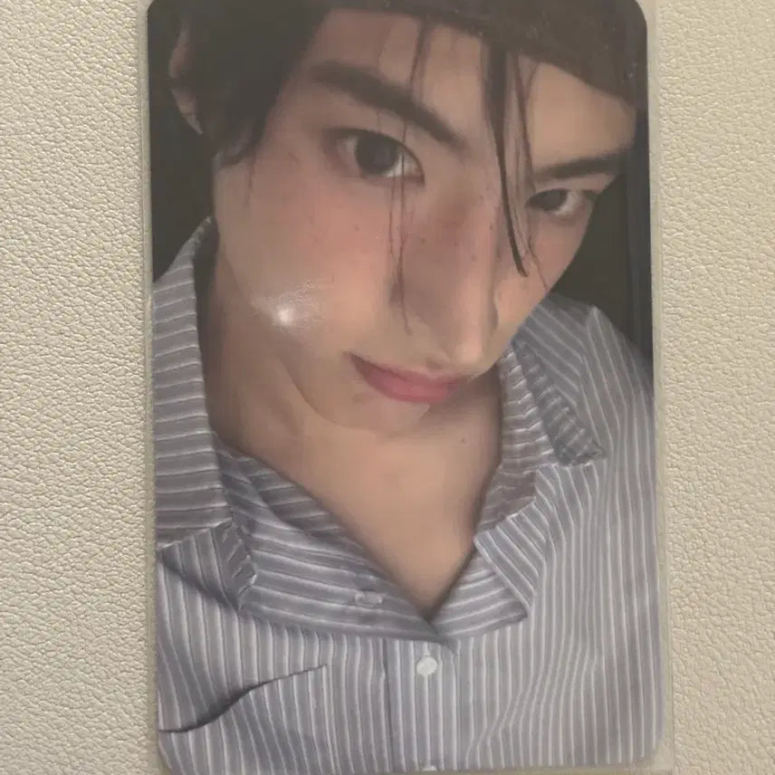 [BUNJANG] The Boyz Eric Almost Blue Photocard / 더보이즈 에릭 얼모스트블루