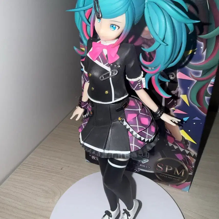 [BUNJANG] Project Sekai Hatsune Miku School Uniform Figure / 프로젝트 세카이 미쿠 교복 피규어