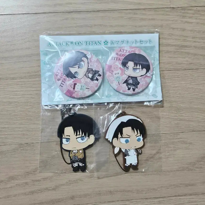 [BUNJANG] Attack on Titan Cherry Blossom Can Magnet Levi Eren + Levi Rubber Strap / 진격의거인 벚꽃 캔마그넷 리바이 에렌 + 리바이 러버스트랩