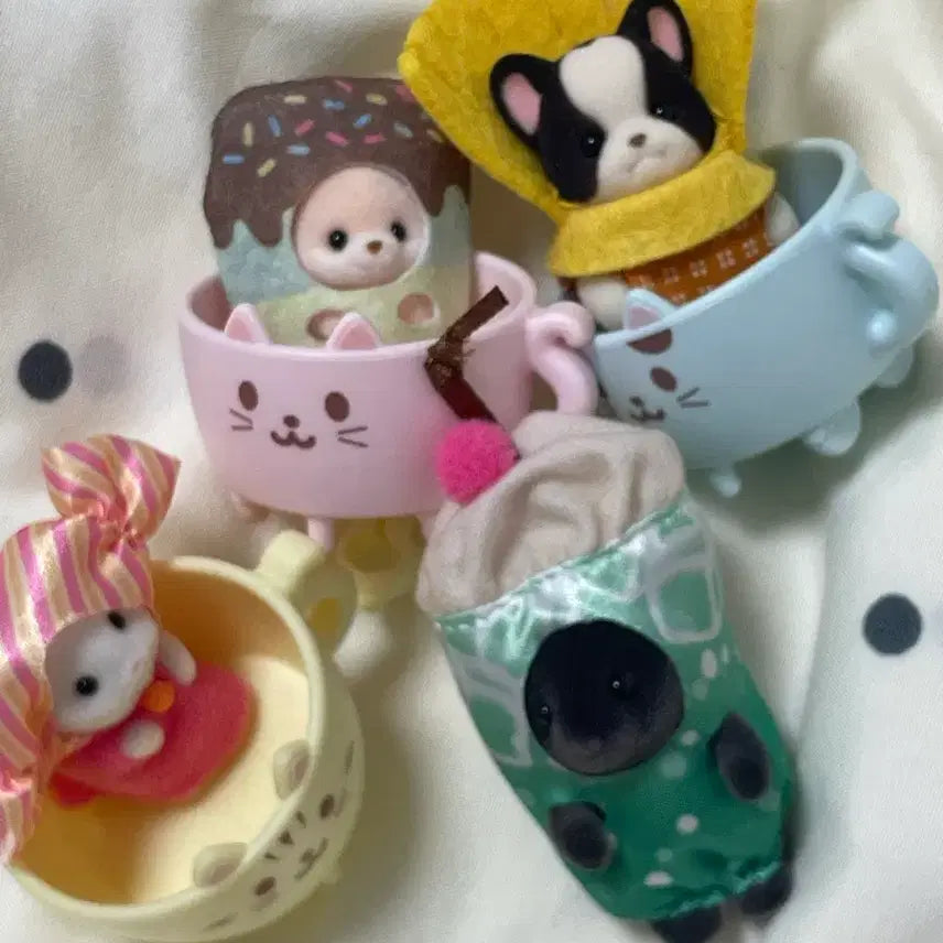 [BUNJANG] Sylvanian Families KiraKira Kuji Bundle Set / 실바니안 키라키라쿠지 사진 속 구성 일괄판매(배송비포함)