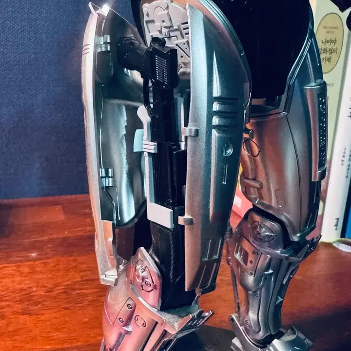 [BUNJANG] Hot Toys RoboCop Figure / 핫토이 로보캅