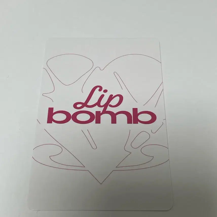 [BUNJANG] LeSserafim May Lucky Draw Photocard / 리센느 메이 포토카드 lib bomb balm ver.