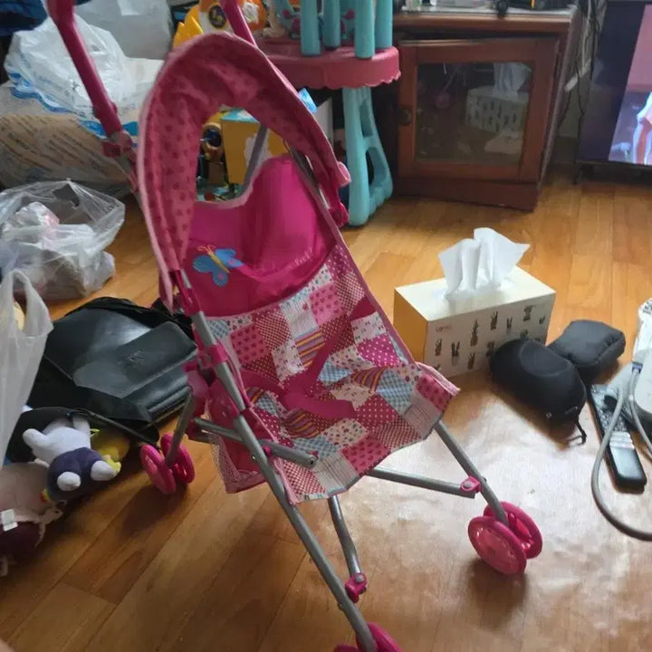 [BUNJANG] Pink Foldable Doll Stroller Toy for Role-Playing / 핑크 인형 유모차 장난감 유모차 접이식 아기인형 역활놀이 소꿉놀이 어린이 장난감 인형놀이