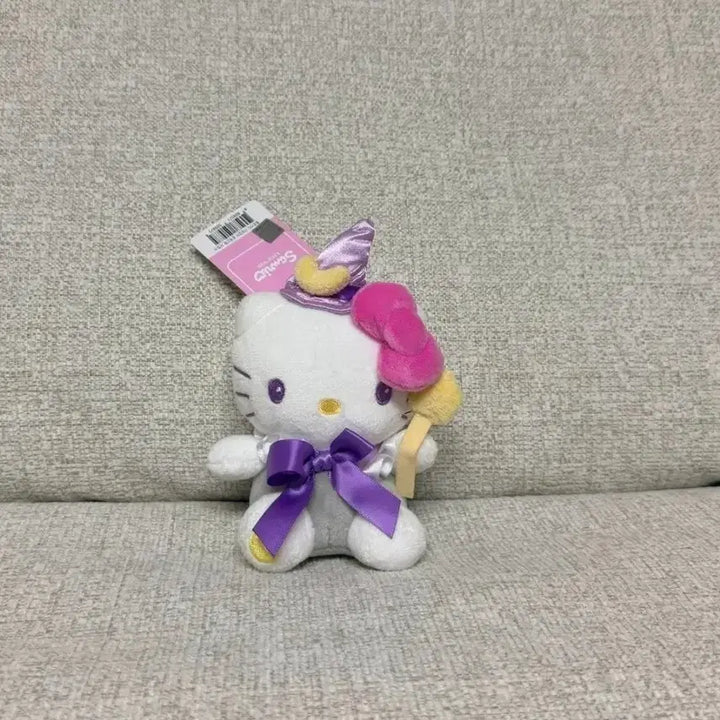 [BUNJANG] Sanrio Hello Kitty Wizard Keyring Plush 13cm / 정품 산리오 헬로키티 마법사 키링 인형 13cm