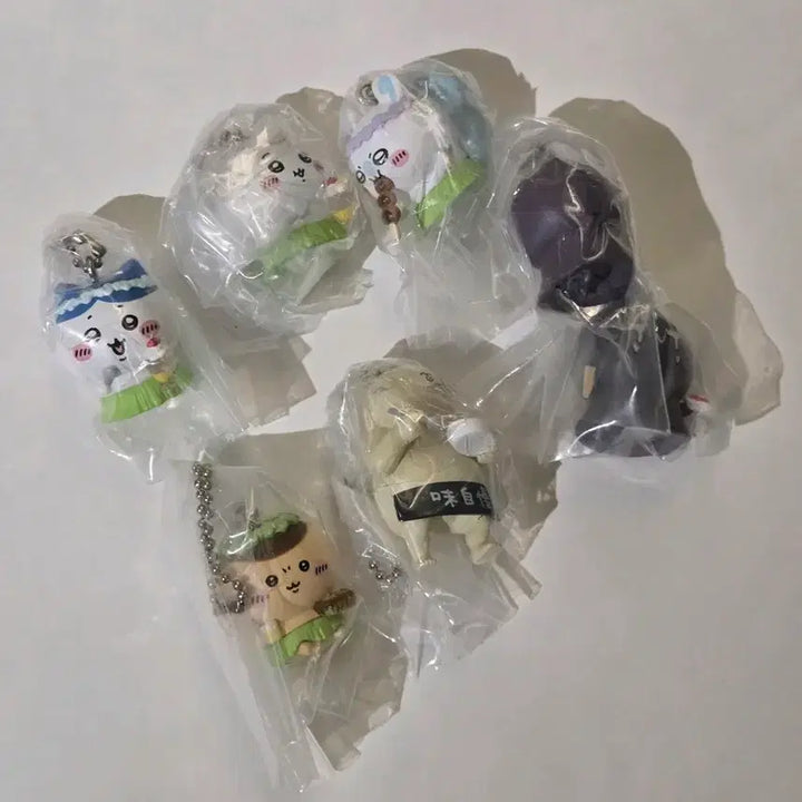 [BUNJANG] Chiikawa Mermaid Island Tabemono Gacha 6-Piece Bundle Set / 치이카와 인어섬 타베모노 가챠 6종 일괄