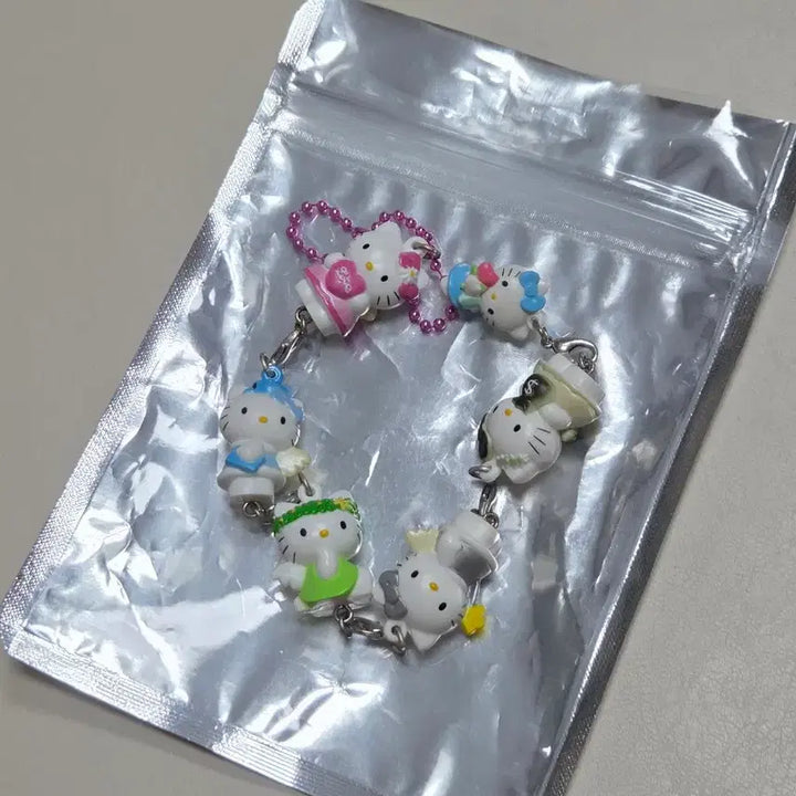 [BUNJANG] Classic Kitty Fortune Kitty Dangling Strap Figure / 고전키티 운세키티 줄줄이 스트랩 천사키티 엔젤키티 피규어