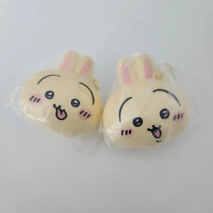[BUNJANG] Chiikawa Usagi Squeeze Toy Set (2 Pieces) / 치이카와 가챠 우사기 스퀴즈 2개 세트
