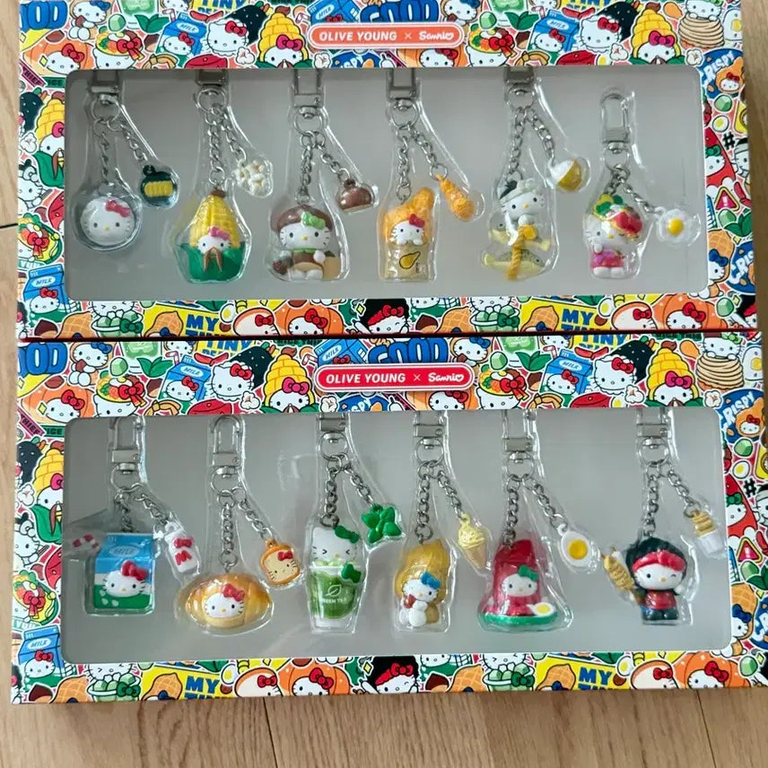 [BUNJANG] Olive Young Meal &amp; Snack Set with Kitty Keyring Bundle / (16만)올리브영 식사간식세트 지역 키티 키링세트 일괄