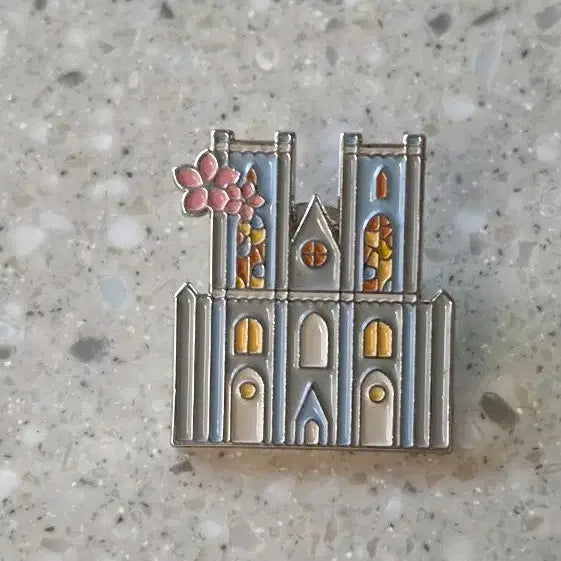 [BUNJANG] Kyung Hee University Hall of Peace Badge / 경희대학교 평화의전당 뱃지