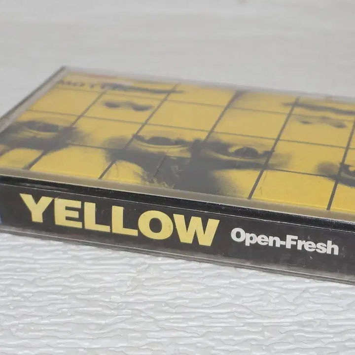 [BUNJANG] Yellow 1st Album Cassette Tape / [카세트 테이프 NO.194] 옐로우 1집 테이프