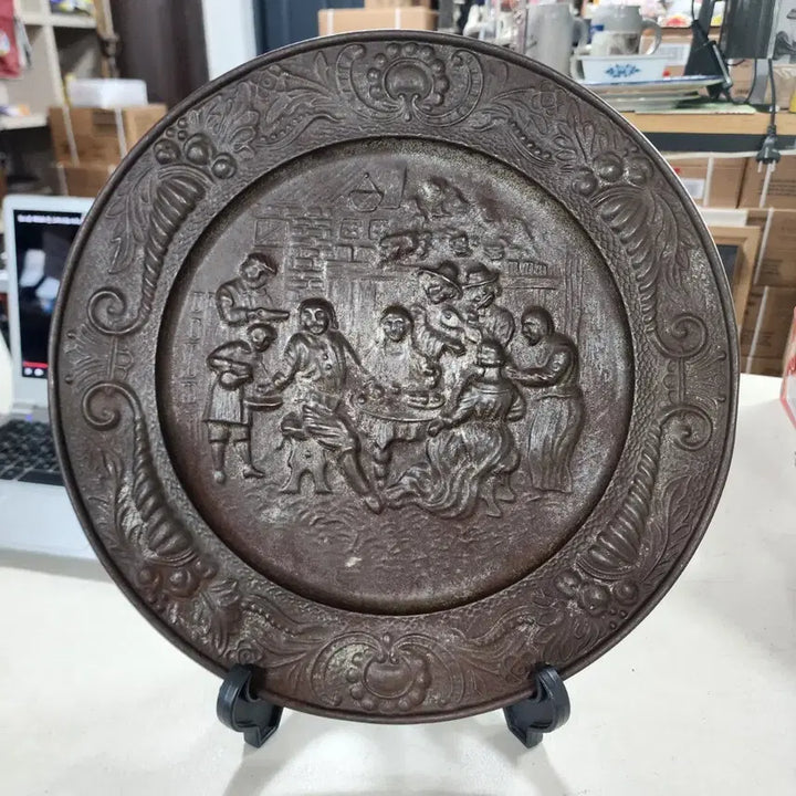 [BUNJANG] Vintage British Tin Wall Plaque / 영국 옛날 양철 벽걸이 지름36.4cm15000원 동판벽걸이 나오기전의 것으로 양철 입니다
