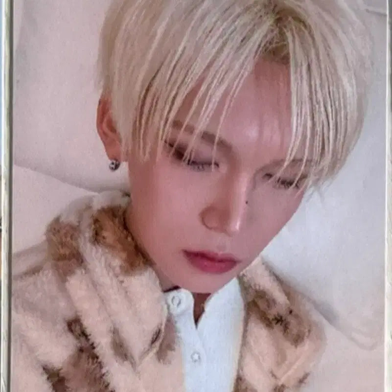 [BUNJANG] XLOV Hyun Photocard / XLOV HYUN 포토카드