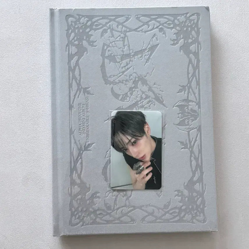 [BUNJANG] ARNO Showcase POB Photocard + Sealed Album Bundle Set / 알디원 아르노 쇼케이스 특전 포카 + 미개봉 앨범 fragile beast