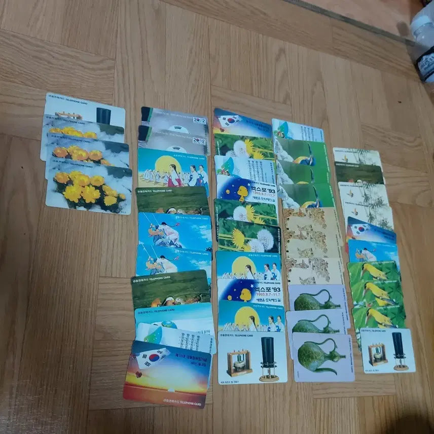 [BUNJANG] Vintage Telephone Cards (44 pcs) / 전화카드 다량 판매(44장)