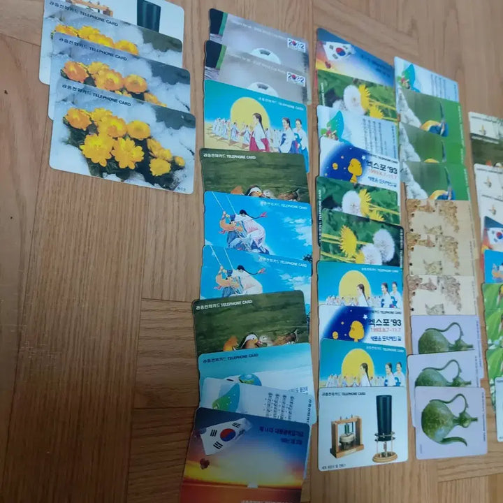 [BUNJANG] Vintage Telephone Cards (44 pcs) / 전화카드 다량 판매(44장)