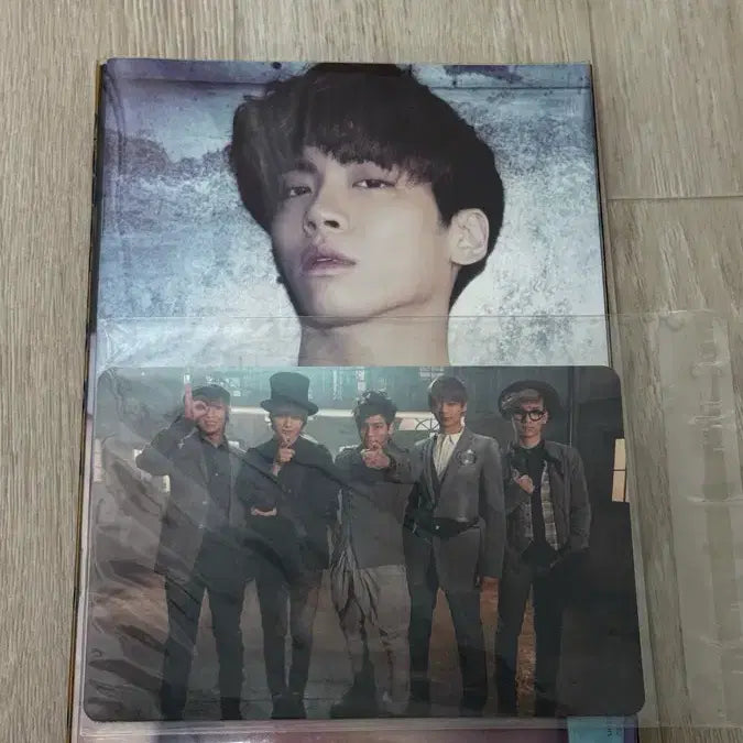 [BUNJANG] SHINee Sherlock Jonghyun Group Photocard / 샤이니 셜록 종현 앨범 단체 포카