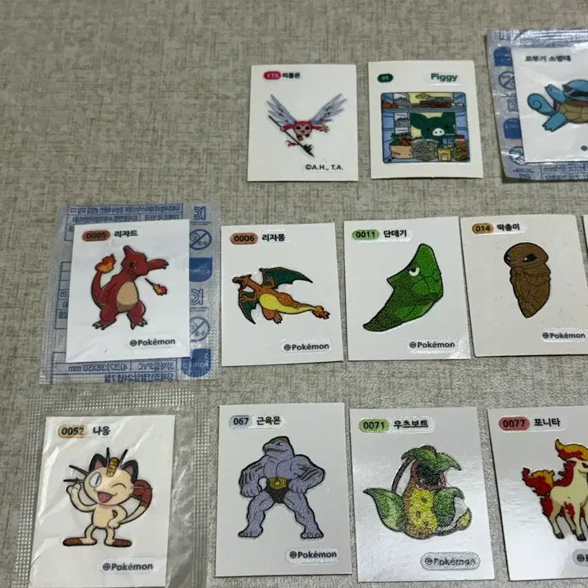 [BUNJANG] Pokemon Bread Stickers Bundle Set / 포켓몬빵 띠부띠부씰 꼬부기특공대 외 44개 일괄로 팝니다!