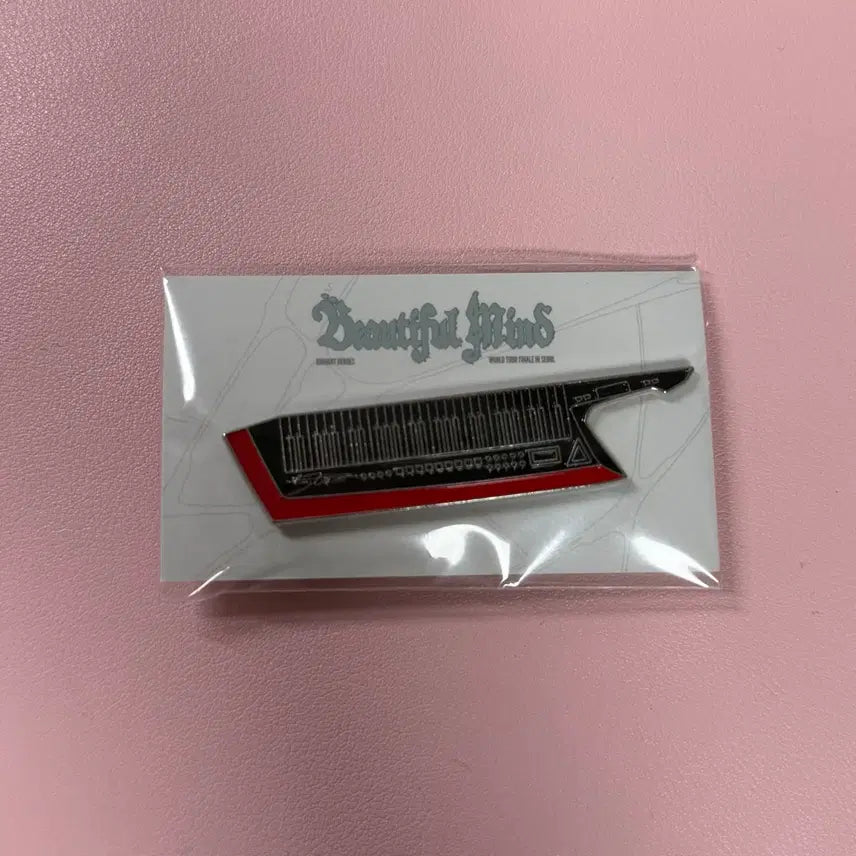 [BUNJANG] Xdinary Heroes XH Instrument Badge Odd Set / 엑스디너리히어로즈 엑디즈 악기 뱃지 오드 양도 판매